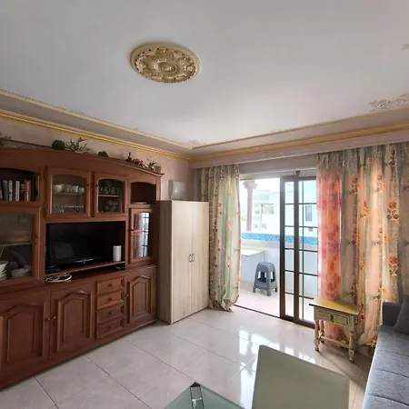 Parque Royal 21 * Адехе
